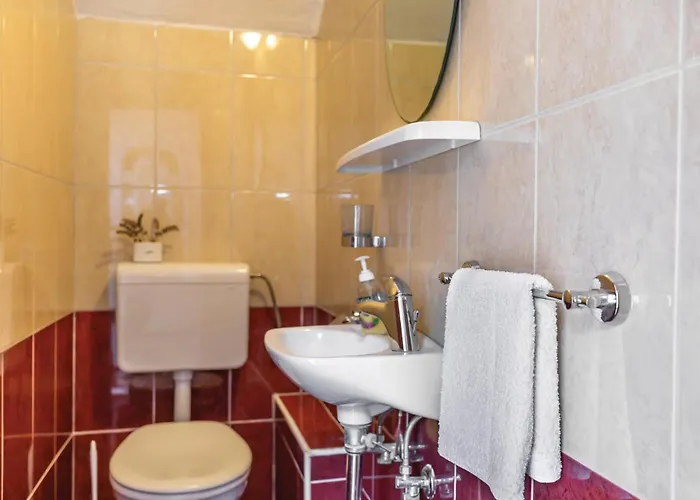 One-bedroom With Sea View In Makarska