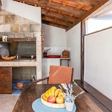 One-bedroom With Sea View In Nyaraló *