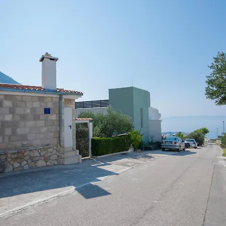 One-bedroom With Sea View In Makarska