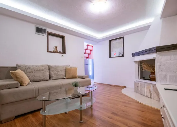 One-bedroom With Sea View In * מאקרסקה