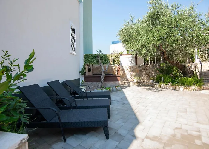 One-bedroom With Sea View In