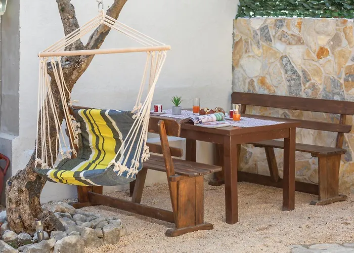 One-bedroom With Sea View In מאקרסקה